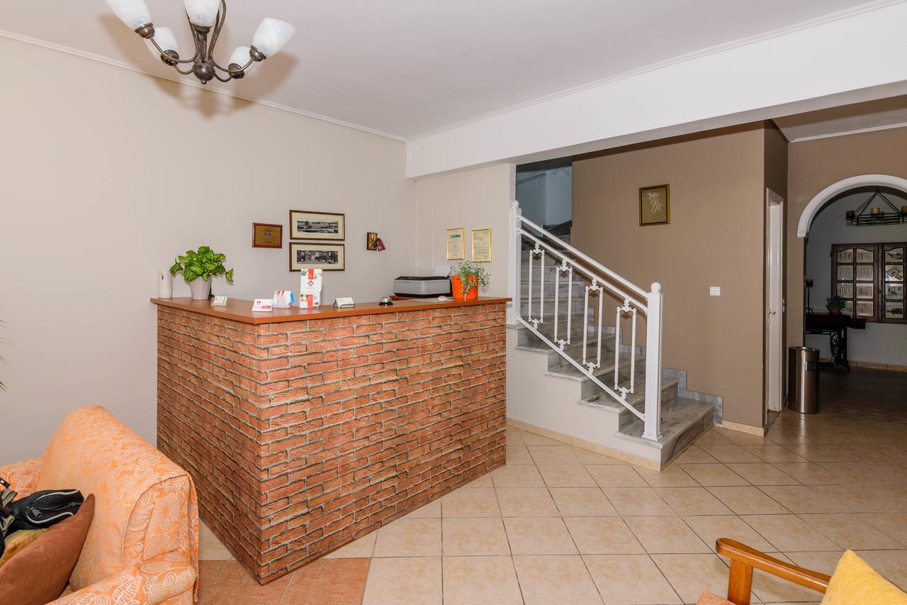 Remezzo Studios & Apartments Amoudi Ngoại thất bức ảnh